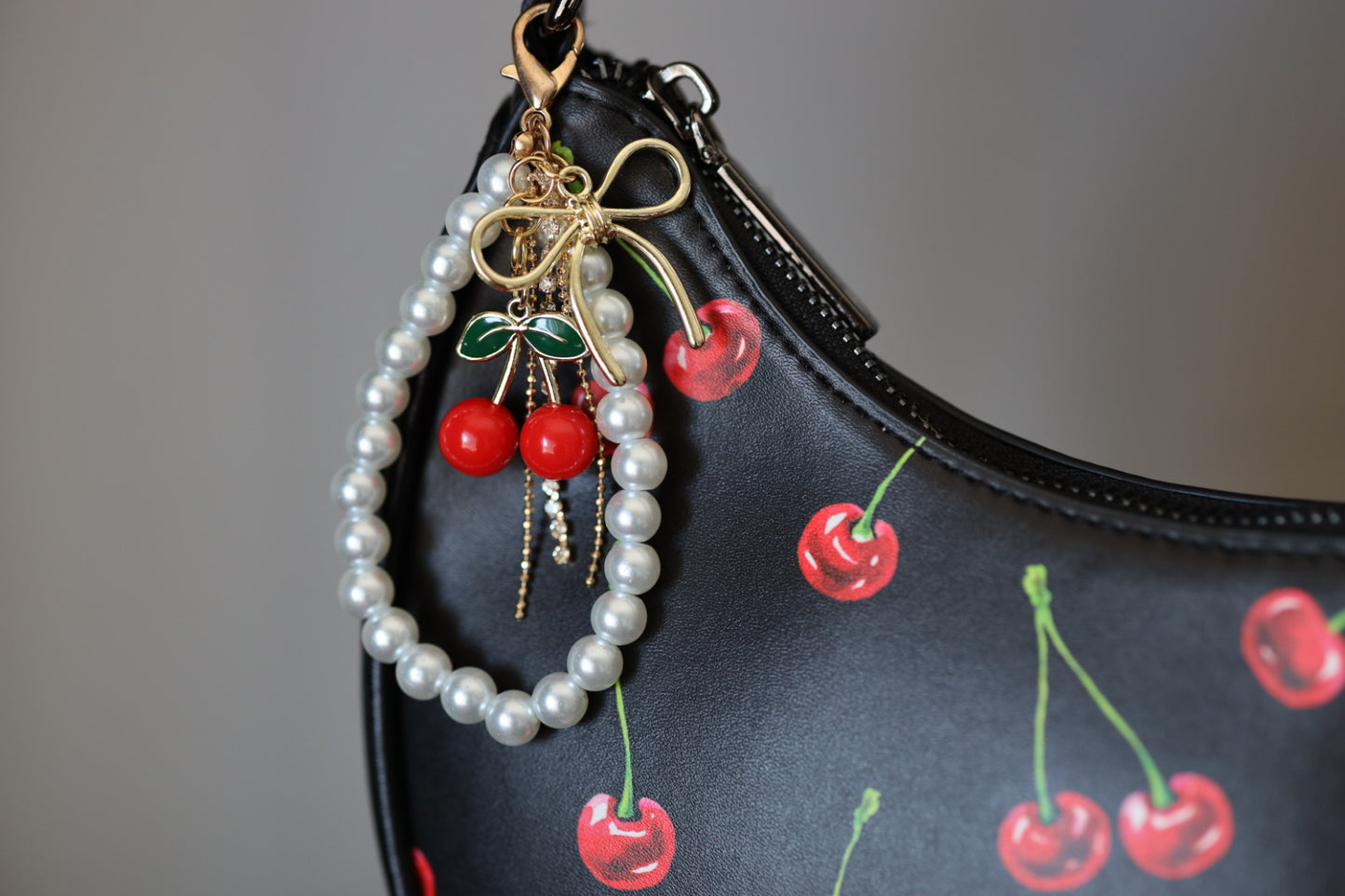 Cherry Clip