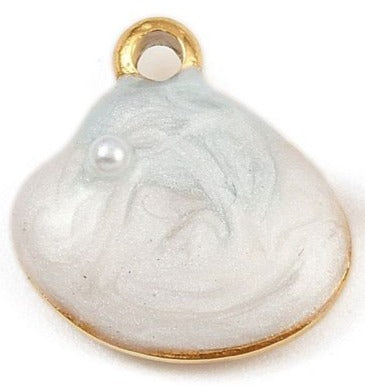 Shell with Pearl (14.5x13.5x5mm)