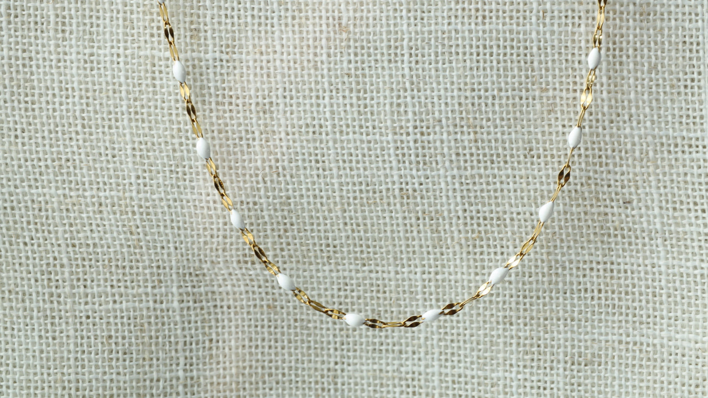 White Dapped Chain Necklace