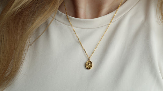 The Vintage Bloom Pendant Necklace