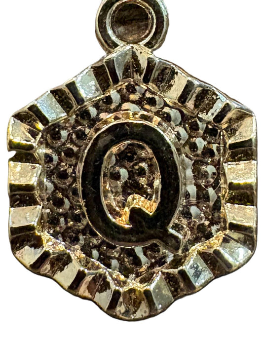 Q
